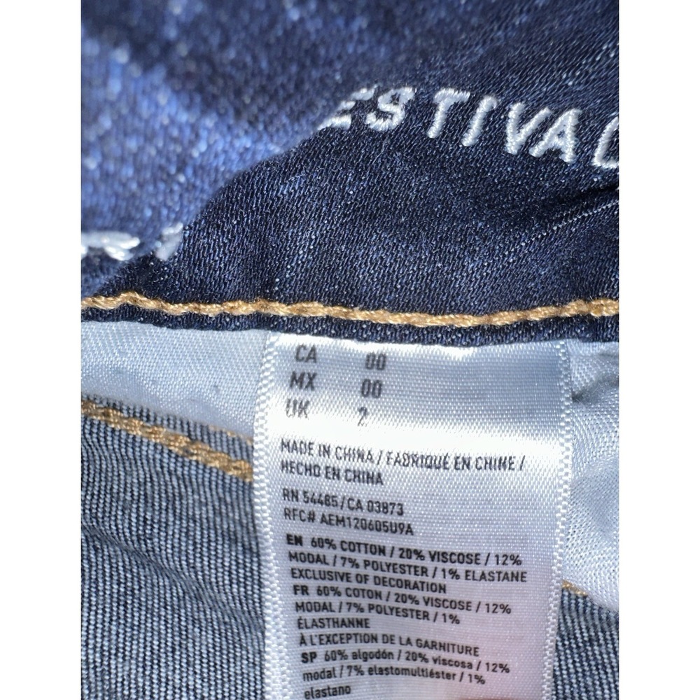 American Eagle Distress Denim Shorts Dark Wash Frayed Hem Size 00 Super Stretch - Picture 6 of 12